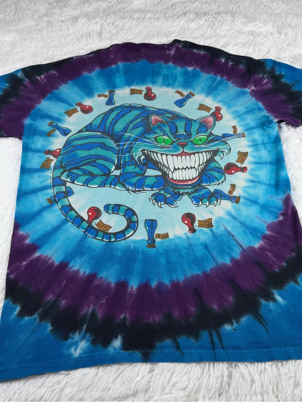 Liquid Blue Blue & Purple Tie-Dye Magician Graphic Tee Alice in Wonderland 2003 - Picture 8 of 11